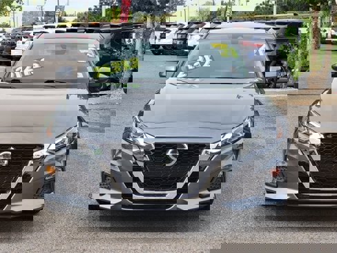 Used 2021 Nissan Altima 2.5 SV image 5