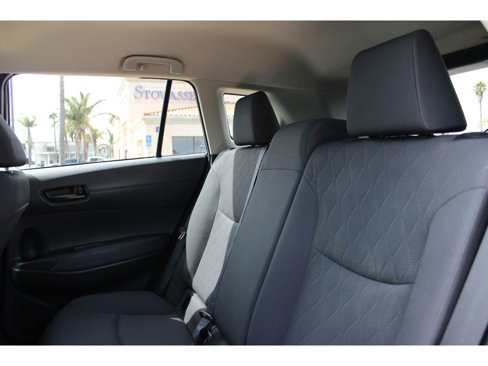 Used 2022 Toyota Corolla Cross LE image 7