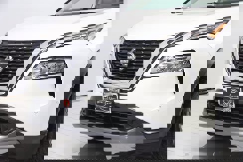 Used 2023 Nissan Rogue SL w/ SL Premium Package image 50