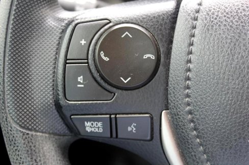 Used 2017 Toyota RAV4 LE image 23