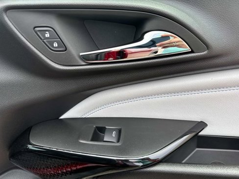 New 2025 Chevrolet Trax LT w/ Driver Confidence Package image 13