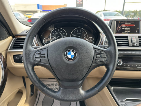Used 2016 BMW 320i Sedan image 15