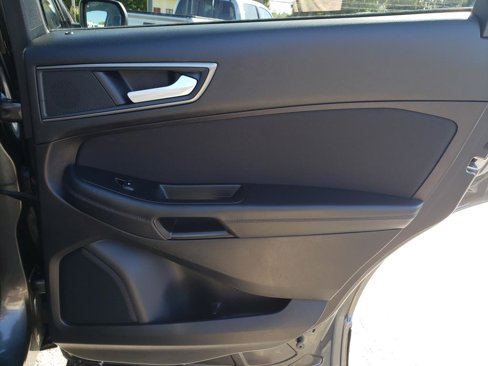 Used 2019 Ford Edge SE image 15