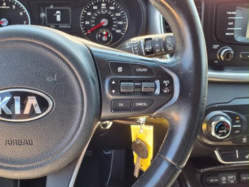 Used 2016 Kia Sorento EX image 20