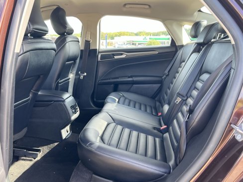 Used 2019 Ford Fusion SEL image 24