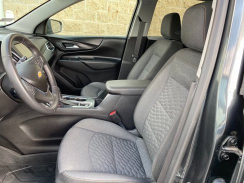 Used 2018 Chevrolet Equinox LT image 16
