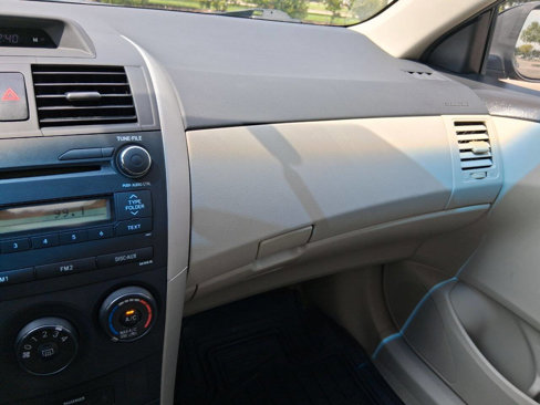 Used 2012 Toyota Corolla L image 23