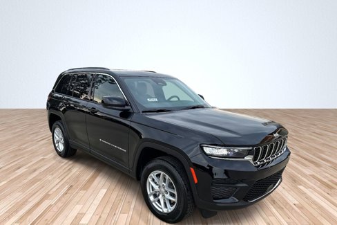 New 2025 Jeep Grand Cherokee Laredo X w/ Luxury Tech Group I image 4