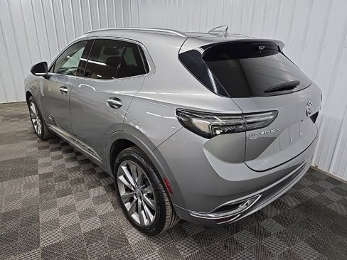 Used 2023 Buick Envision Avenir image 9