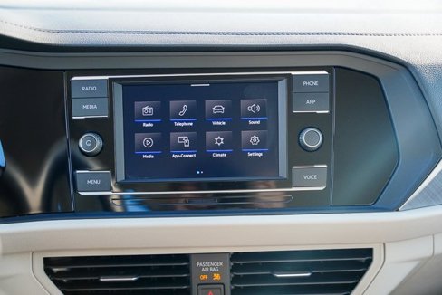 Certified 2023 Volkswagen Jetta SE image 16