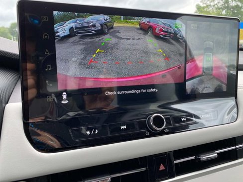 New 2025 Mitsubishi Outlander AWD image 12