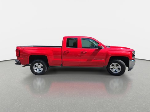 Used 2018 Chevrolet Silverado 1500 LT w/ All Star Edition image 4
