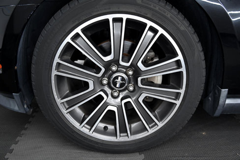 Used 2010 Ford Mustang GT image 41