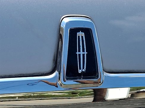 Used 2009 Lincoln Town Car Signature Limited image 29