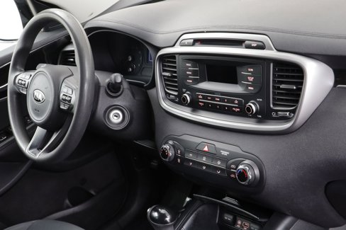 Used 2016 Kia Sorento L image 32