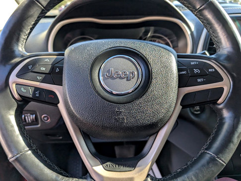 Used 2015 Jeep Cherokee Latitude w/ Comfort/Convenience Group image 22