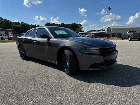 Used 2020 Dodge Charger SXT w/ Blacktop Package image 10