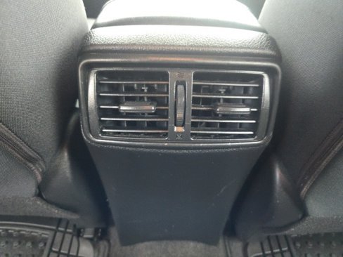 Used 2018 Nissan Rogue S image 27