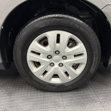 Used 2020 Dodge Journey SE image 9