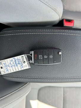 Used 2021 Kia Rio S image 28