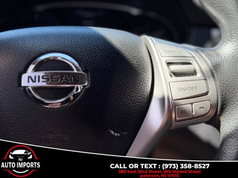 Used 2016 Nissan Rogue SV image 24