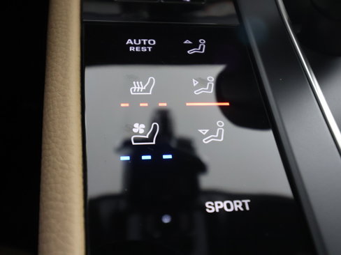 New 2025 Porsche Macan image 23