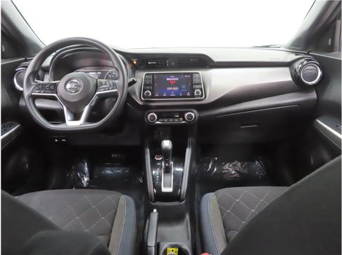 Used 2018 Nissan Kicks SV image 8