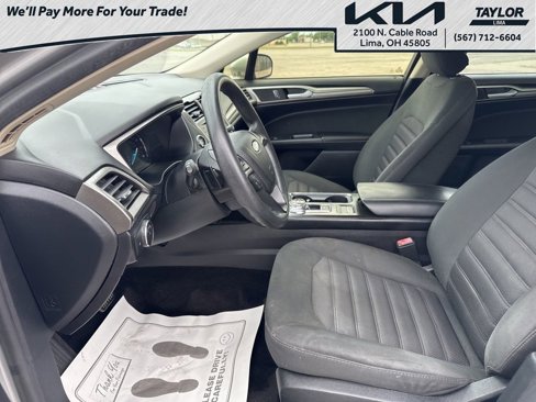 Used 2018 Ford Fusion SE image 9