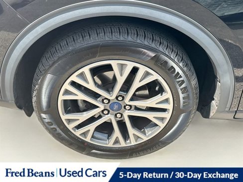 Used 2022 Ford Escape SEL image 32