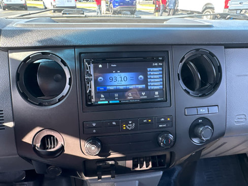 Used 2014 Ford F250 XL w/ Power Equipment Group image 24