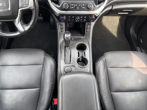Used 2018 GMC Acadia SLT image 16