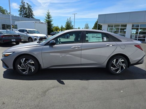New 2025 Hyundai Elantra Sport image 7