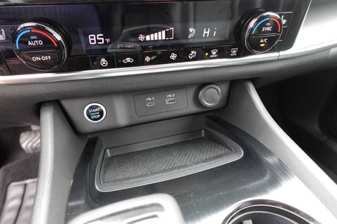 Used 2022 Nissan Rogue SV w/ SV Premium Package image 20