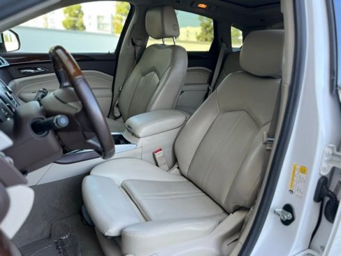Used 2011 Cadillac SRX Luxury image 12