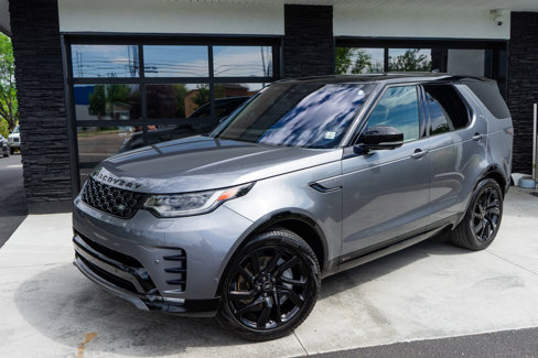 Used 2021 Land Rover Discovery S R-Dynamic image 3