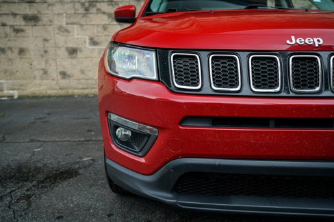 Used 2018 Jeep Compass Latitude image 5