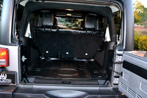 Used 2015 Jeep Wrangler Unlimited Rubicon w/ Dual Top Group image 33