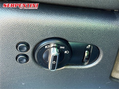 Used 2015 MINI Cooper 2-Door Hardtop image 12