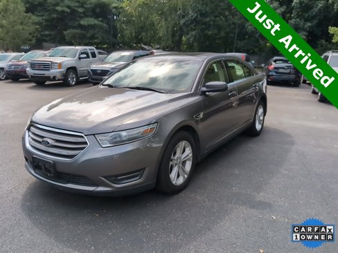 Used 2013 Ford Taurus SEL image 1