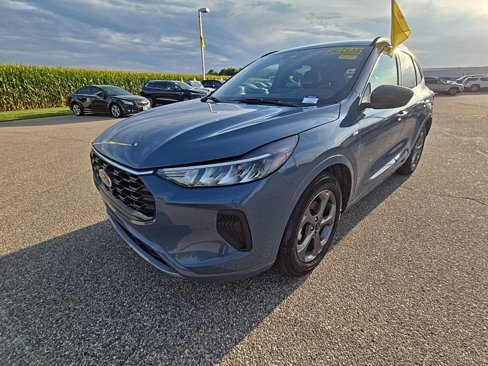 Used 2024 Ford Escape ST-Line image 12