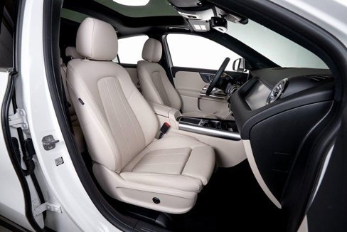 Used 2024 Mercedes-Benz GLA 250 4MATIC image 50