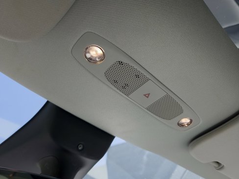 Used 2022 Tesla Model Y Performance image 19
