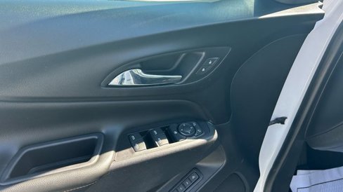 Used 2019 Chevrolet Equinox Premier image 13