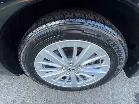 Used 2017 Subaru Impreza 2.0i Premium image 9
