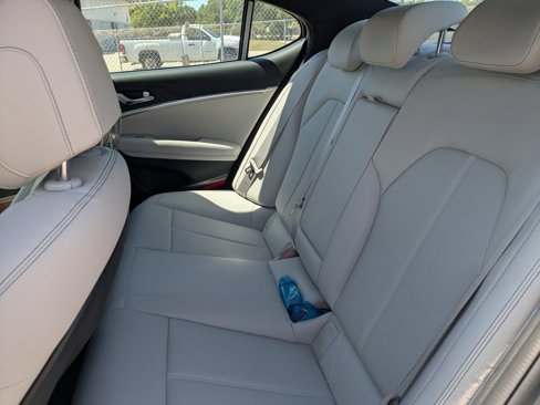 New 2025 Genesis G70 2.5T image 16