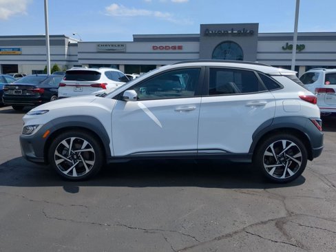 Used 2022 Hyundai Kona Limited image 3