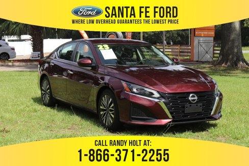 Used 2023 Nissan Altima 2.5 SV image 1