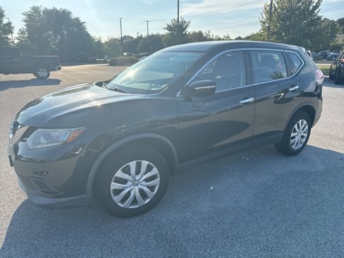 Used 2015 Nissan Rogue S image 3