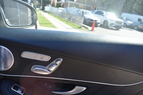 Used 2021 Mercedes-Benz GLC 300 4MATIC w/ AMG Line image 22