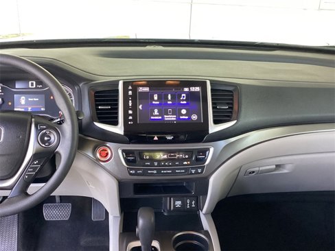 Used 2017 Honda Pilot EX image 19